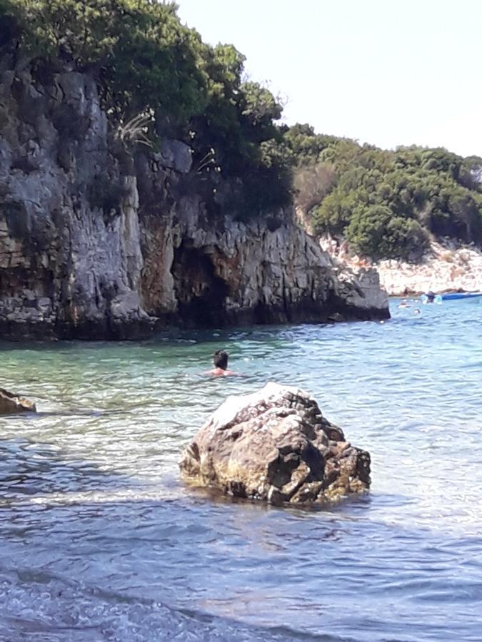 Vila Oscar * Ksamil